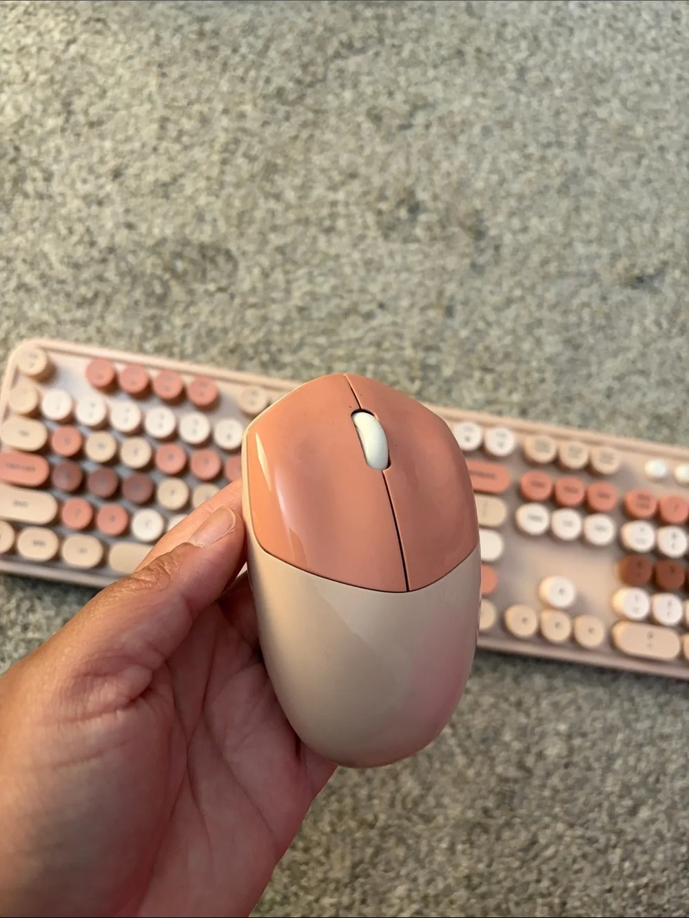 MOFII Wireless Keyboard and Mouse Combo